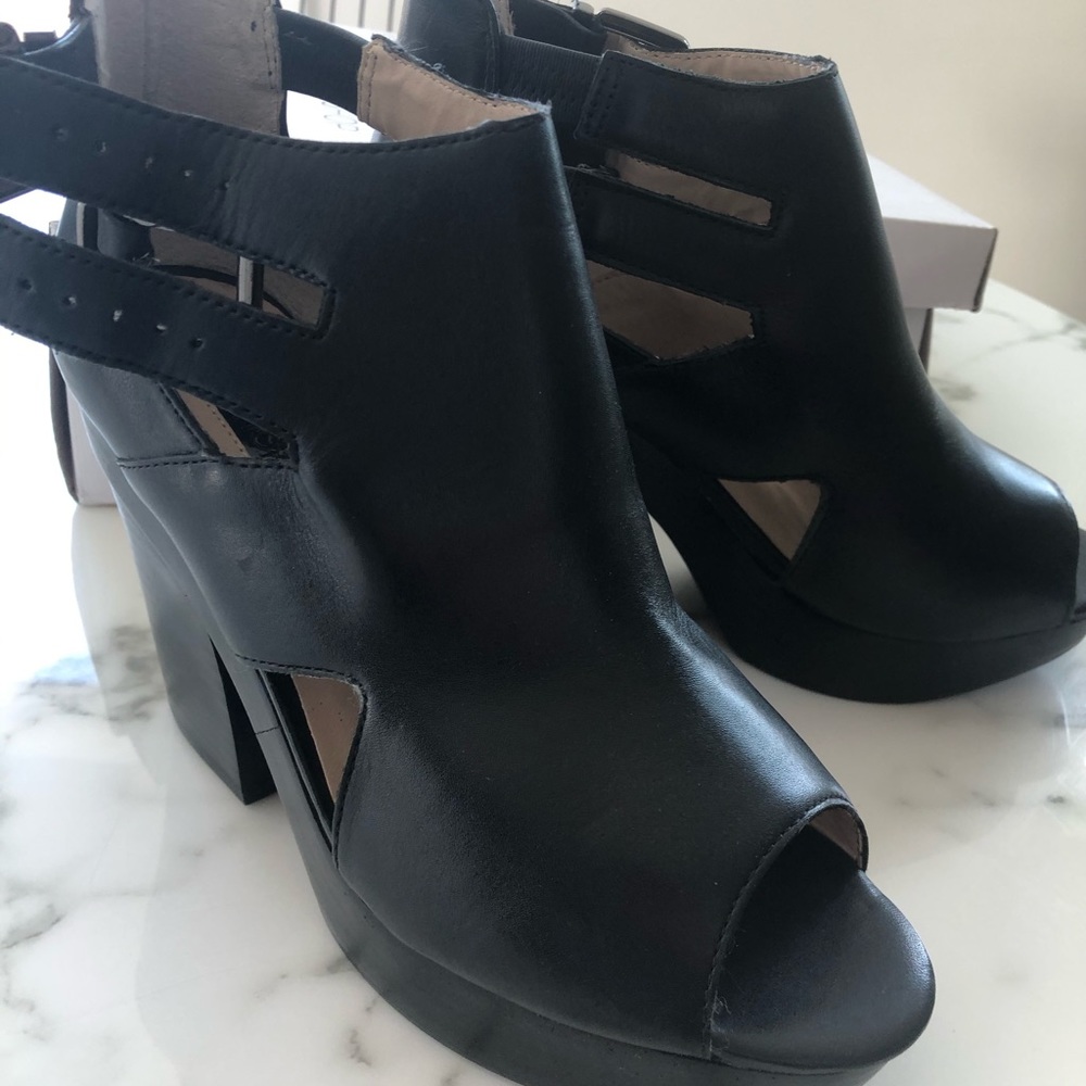 Topshop George in black